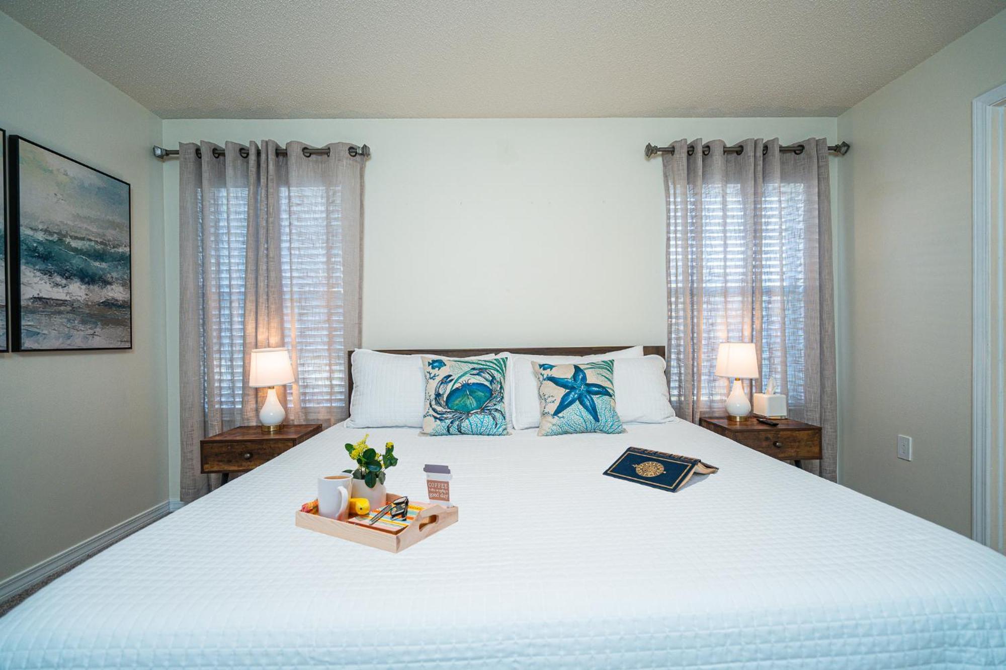 Heated Pool And Golf Cart, Walk To Beach! Best Deal! Дестин Экстерьер фото